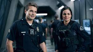 Découvrez les informations de l'épisode 21 de la saison 2 de s.w.a.t. S W A T Recap 10 04 18 Season 2 Episode 2 Gasoline Drum Celeb Dirty Laundry