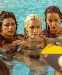 Лали эспозито, вероника санчес, яни прадо и др. What Bloody Sky Rojo Netflix Ending Means For Season 2
