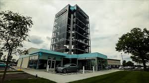 Users can purchase vehicles on carvana's website. Carvana Car Vending Machine And Dealership Opens In Louisville
