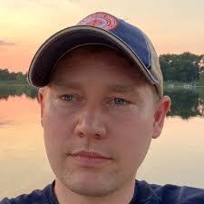 Erik Perkins's Instagram, Twitter & Facebook