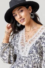 Sonya Floral Border Trim Blouse