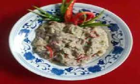 Ia biasanya dihidangkan di majlis majlis kenduri. Resepi Kerabu Mangga Kelantan