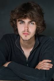 Leo Harvey's Instagram, Twitter & Facebook