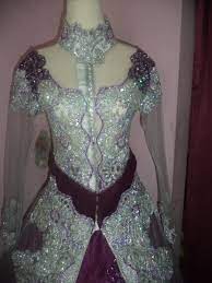 31 foto rumah minimalis tampak depan samping belakang | arsihome merupakan ragam galeri tentang desain rumah yang terbaik dan terlengkap masa kini. Tampak Depan Kebaya Pengantin Muslim Warna Silver Kombinasi Ungu Grosir Kebaya Modern