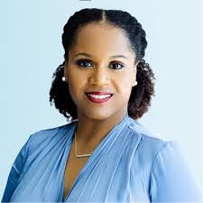 The newest addition to my desk? The EAB 2024 Marketing Aspiration Award,  which I was honored to receive last month! The award was presented during  our recent in-day at the Washington, D.C.