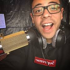 Dan Busch (@baby_buschy)