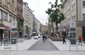 Stuttgarttuebingerstr 2013 06 Shared Space Wikipedia Strasse Urbane Landschaft Stadtplanung