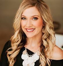 Courtney Hogue's Instagram, Twitter & Facebook