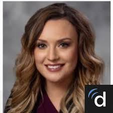 Hali Harris's Instagram, Twitter & Facebook