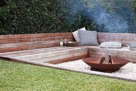 95 Cozy Outdoor Fire Pit Seating Design Ideas For Backyard In 2020 Feuerstellen Sitz Feuerstelle Garten Hinterhof Designs