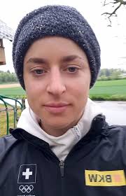 Ganhou uma medalha de prata no campeonato mundial de ciclismo em estrada de 2020 e duas medalhas no campeonato europeu de ciclismo em estrada de 2020, prata em contrarrelógio por equipas mistas e bronze em contrarrelógio individual. Marlen Reusser Athlete Facebook