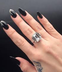 Luminous nails & beauty offer the highest level of beauty services, including beautifully sculptured acrylic or gel nail enhancements, spray tanning, manicures & pedicures, based on the gold coast queensland. Cutiecool Nails On Twitter Acrylic Nails Nailart Black Silver Glitter Jessica Geleration Cutiecool Http T Co Locmmx0up6
