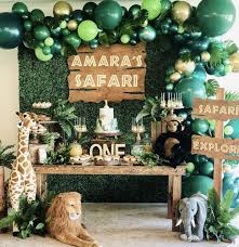 Safari Party In 2020 Safari Theme Party Safari Party Decorations Safari Theme Birthday
