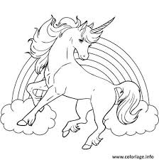 Si tu aimes les coloriages de licorne tu seras heureux de retrouver de magnifiques dessins à imprimer gratuitement de licorne. Coloriage Arc En Ciel Et Licorne Dessin Arc En Ciel A Imprimer