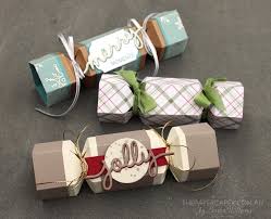 Take the tradition from the uk and make it yours this year. Make It Snappy 32 Christmas Crackers You Can Make Yourself Cool Crafts