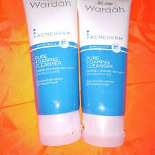 Pencuci muka paling best pernah cuba | siapa kata golongan perempuan je yang kehadiran minyak pada kulit muka akan mengakibatkan kulit mudah menjadi kusam dan berjerawat. Wardah Acnederm Pure Foaming Cleanser Sabun Cuci Muka Wardah Untuk Kulit Berjerawat Shopee Indonesia