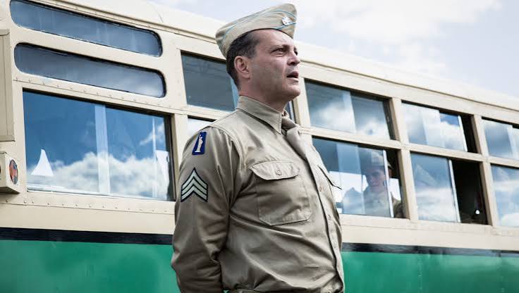 Funny guy Vince Vaughn gets serious in Mel Gibson's 'Hacksaw Ridge'