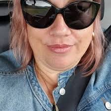 Renee Luff's Instagram, Twitter & Facebook