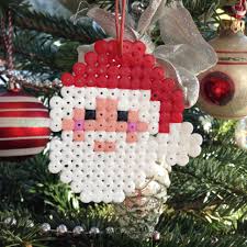 Perle a repasser noel perle a repasser modeles. Decoration De Noel En Perles Hama Rosefeedesbelleschoses