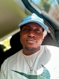 Hey everyone 🇨🇴☀️ I'm new to the group. My name is Marcus Majors, and  I've been living in Colombia for a little over two years now. I decided to  take a step