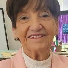 Leah Mcglothlin's Instagram, Twitter & Facebook