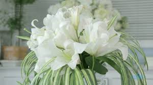 4 reviews for casablanca lily and galaxy orchid bouquet. How To Make A Simple Lily Bouquet Floristry Tutorial Youtube