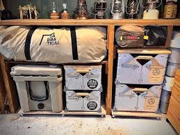 おしゃれキャンパーは家でもおしゃれ 達人たちのキャンプギア収納術 キャンプ アウトドア情報メディアhinata キャンプ用品 収納 キャンプ道具 収納 キャンプ収納