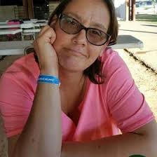 Lori Steindorf's Instagram, Twitter & Facebook