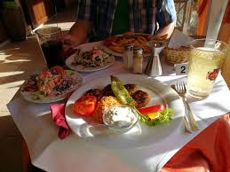 Ein wenig arbeit muss man allerdings hineinstecken, damit dieser schön und gepflegt bleibt. Img 20170512 180138 Large Jpg Picture Of Cafe Im Garten Eden Maintal Tripadvisor