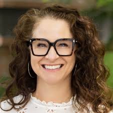 April Howard, Seattle, WA Real Estate Associate