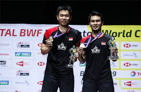 Hendra Setiawan Mohammad Ahsan And Kento Momota Win World Championships Badmintonplanet Com