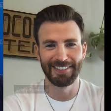 𝓒𝓱𝓻𝓲𝓼 𝓔𝓿𝓪𝓷𝓼 𝓘𝓽𝓪𝓵𝓲𝓪𝓷 𝓯𝓪𝓷𝓹𝓪𝓰𝓮