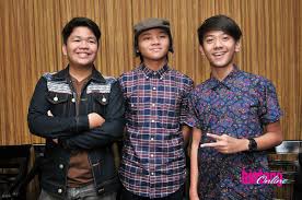 Iqbaal Dhiafakhri Terbang Ke Amerika Diiringi Lagu Terima Kasih Sahabat Karya Aldi Tabloidbintang Com iqbaal dhiafakhri terbang ke amerika