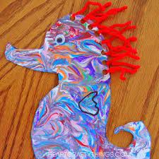 This board book edition of eric carle's iconic mister seahorse dazzles with its brilliant colors and charming cast of characters. Seahorse Craft For Kids With Lacing Practice I Heart Crafty Things