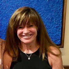 Legacy of Faith Stories 💫 Johnny and Carole Warren met in December of 1954  at a debutante party in Houston. They were both students at UT Austin at  the time and Johnny