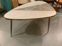 We feature classic coffee tables as well as ones patterned after them. Italian Design Coffee Table L Atelier 55