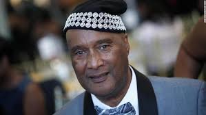Actor paul mooney, famous for his roles in the buddy holly story and spike lee's bamboozled has died at 79. Ifyle D1sqnoem