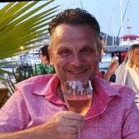 20+ "Les Milton" profiles