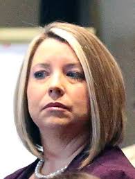 Eli Henderson to step down as clerk, with daughter Kim McCarson to take  over