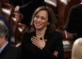 Harris is the vice president of the united states of america and the first woman of color in one year, vice president kamala harris said, the pandemic has put decades of the progress we. Hoffnungstragerin Kamala Harris Abseits Der Politischen Buhne Ad