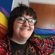 Phoebe Dean (@phoebedean18)