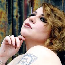 Noemi Danira (@mimiandlali)