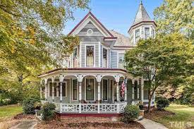 Many people seek these types of homes in good condition for restoration because of their timeless appeal. Beautiful Victorian Homes For Sale Cheapism Com