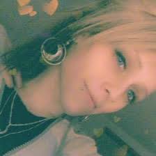 Tabitha Dick's Instagram, Twitter & Facebook