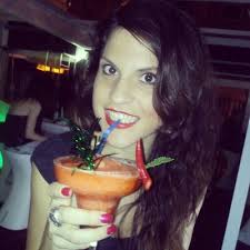 Diana El Hawash (@dianavcia)