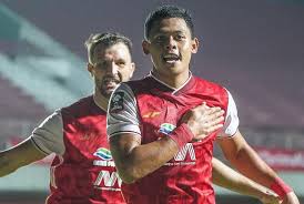 Hollanda temsilcisi ajax, 2005 doğumlu genç futbolcusu noah gesser'in bir trafik kazası sonucu hayatını kaybettiğini açıkladı. Profil Dan Biodata Taufik Hidayat Pemain Muda Persija Yang Ternyata Alumni Persib Junior Portal Jember