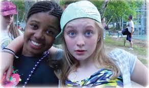 Julia Parkerson's Instagram, Twitter & Facebook