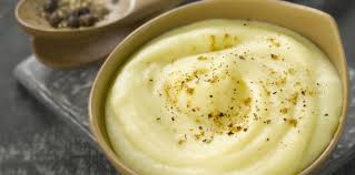 Puree De Pommes De Terre A L Ail Facile Decouvrez Les Recettes De Cuisine Actuelle Puree Pomme De Terre Recette Puree Puree De Pomme