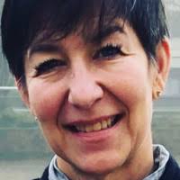 Mara Sinclair's Instagram, Twitter & Facebook