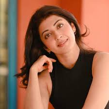 Pranitha Subhash - YouTube